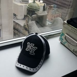 NY New York Cap. Super dope! 😏😎